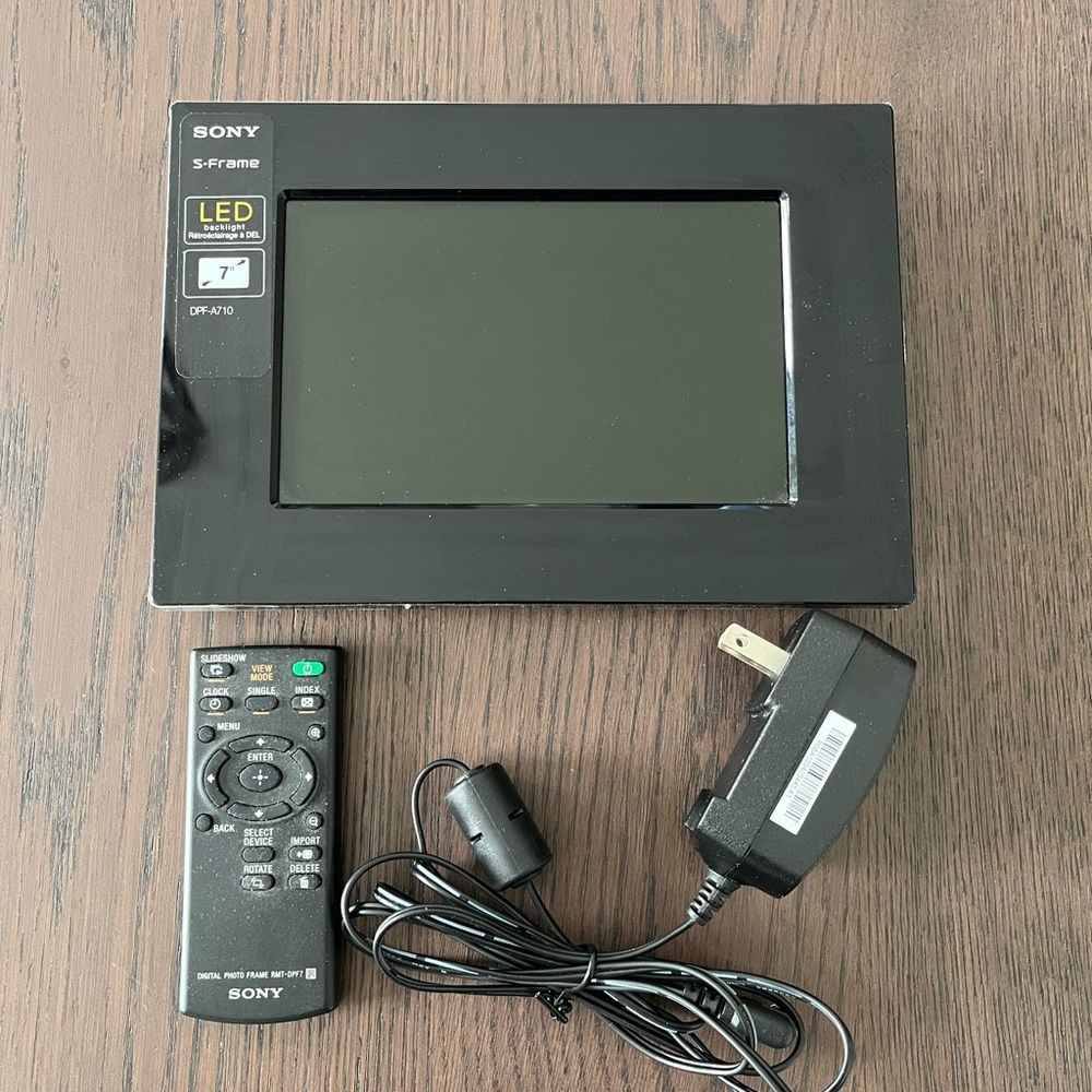 Sony Digital S-Frame 7”
